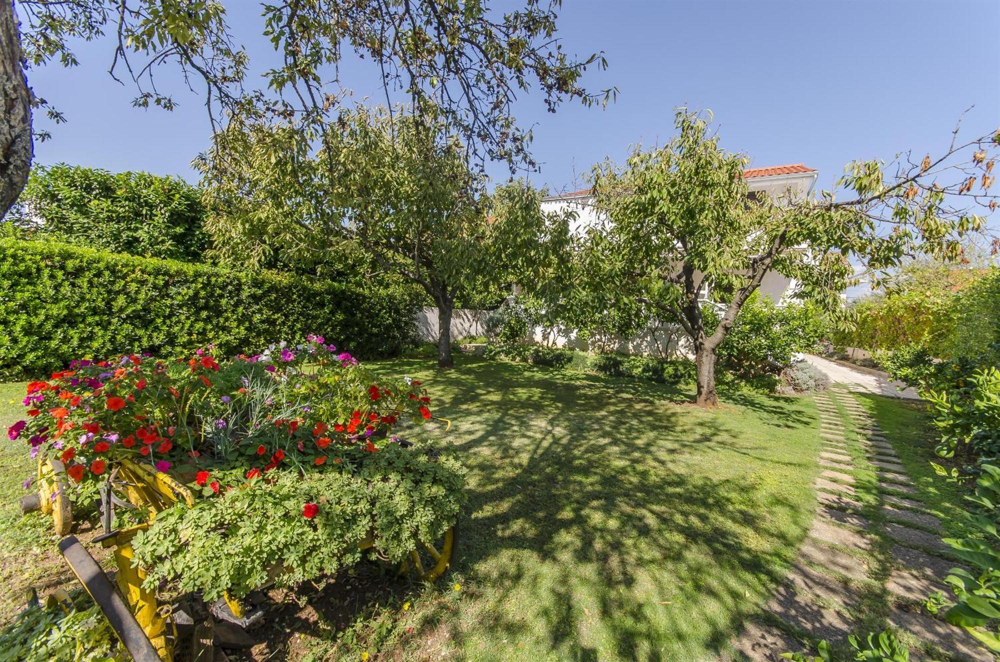 Apartment Tonkica Vodice Exterior photo
